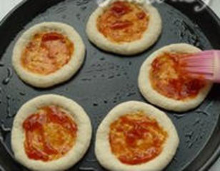 金枪鱼迷你小披萨