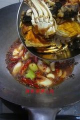 香辣河蟹的做法图解9