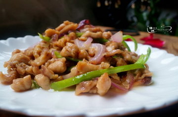 田园小炒鸡腿肉的做法