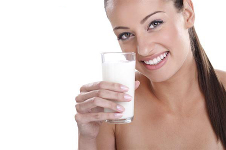 豆浆好还是牛奶好?比一比就知道 豆浆好还是牛奶好?比一比就知道