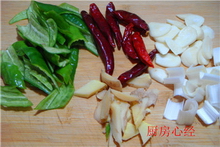 虾仁炒腰花步骤2