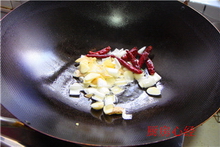 虾仁炒腰花步骤10