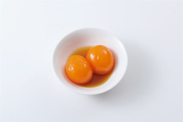 鸡蛋还能这样吃?动手制作酪梨镶嵌冷冻蛋