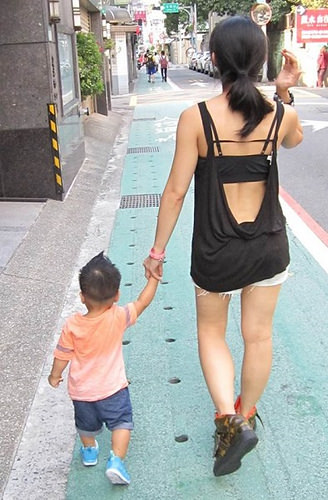 大腿橘皮纹怎么消除 皮肤凹凸不平如何修复 大腿橘皮纹怎么消除 皮肤凹凸不平如何修复