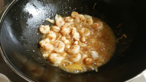 脆嫩麻辣宫保虾球步骤13