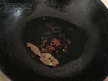 红烧鱼煮宽面步骤4