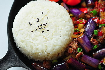 鱼香茄子饭的做法