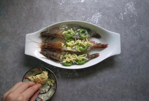 芝士焗虾的做法步骤7