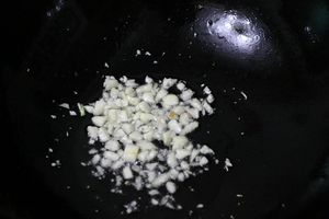 辣椒炒鱼籽的做法步骤4