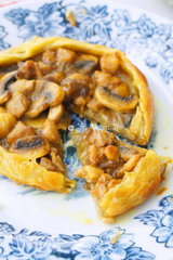 咖喱蘑菇鸡肉咸派