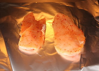 辣味鸡胸条的做法步骤4