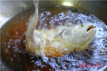 醋溜黄鱼的做法步骤8