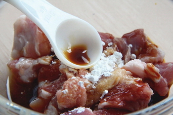 彩椒猪肉串的做法步骤2