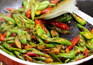 香辣鱿鱼卷的做法步骤7