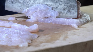 黑椒蒜香龙利鱼的做法步骤1