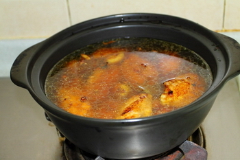 香菇焖鸡翅的做法步骤6