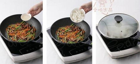 腊肉蔬菜炒年糕的做法步骤3-4