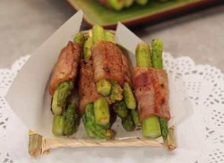 培根芦笋卷的做法步骤