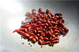 酥鳞小鲫鱼的做法步骤6