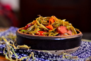 豆角干炒腊肉的做法