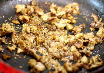 孜然羊肉的做法步骤6