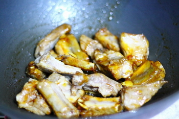 糖醋排骨的做法步骤5