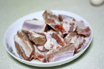 糖醋排骨的做法步骤1