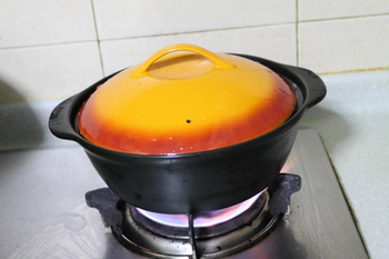 红萝卜烧鸭肉的做法步骤6