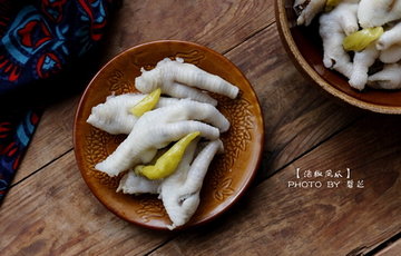 经典下酒菜泡椒凤爪的做法