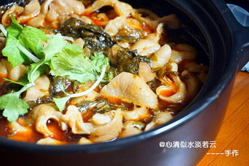 下酒菜酸菜红烧肥肠