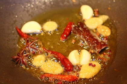 香酥鲤鱼的做法步骤7