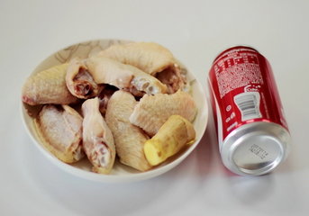 可乐鸡翅根的做法步骤1