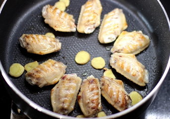 可乐鸡翅根的做法步骤4