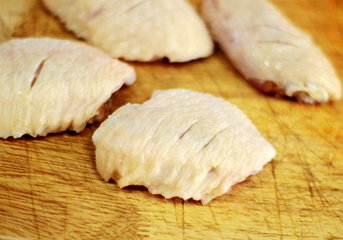 可乐鸡翅根的做法步骤2