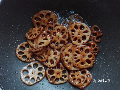 糖醋藕片的做法步骤7