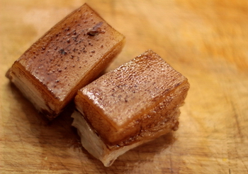 梅菜扣肉的做法步骤5