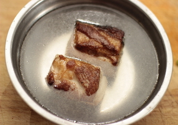 梅菜扣肉的做法步骤7