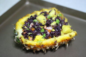 菠萝蛋炒饭的做法步骤12