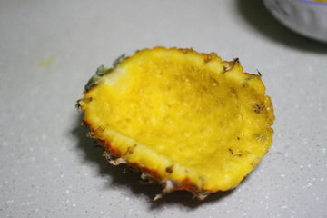 菠萝蛋炒饭的做法步骤3