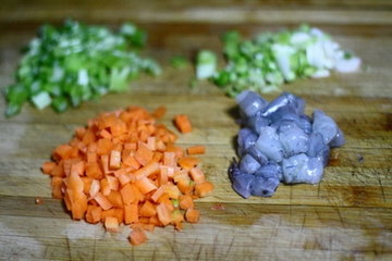 菠萝蛋炒饭的做法步骤4