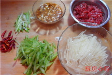 下饭炒土豆丝步骤2