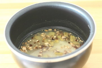 快手菜香肠咖喱饭的做法步骤4