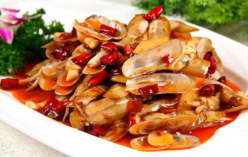 蛏子能和啤酒一起吃吗?喝啤酒能吃蛏子吗 蛏子能和啤酒一起吃吗?喝啤酒能吃蛏子吗