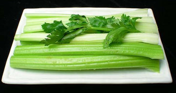 西芹是芹菜吗？西芹和芹菜的区别