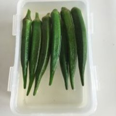 秋葵胡萝卜厚蛋烧的做法步骤2