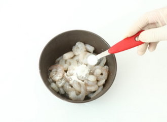 西兰花炒虾仁步骤2