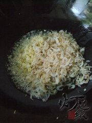 苋菜煎卷儿的做法步骤6