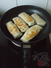 苋菜煎卷儿的做法步骤19