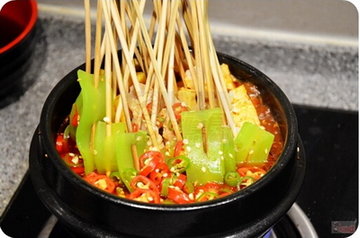 石锅麻辣牛肚串串步骤23