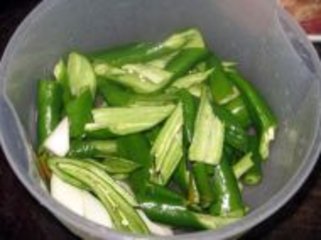 辣椒炒肉的做法步骤4